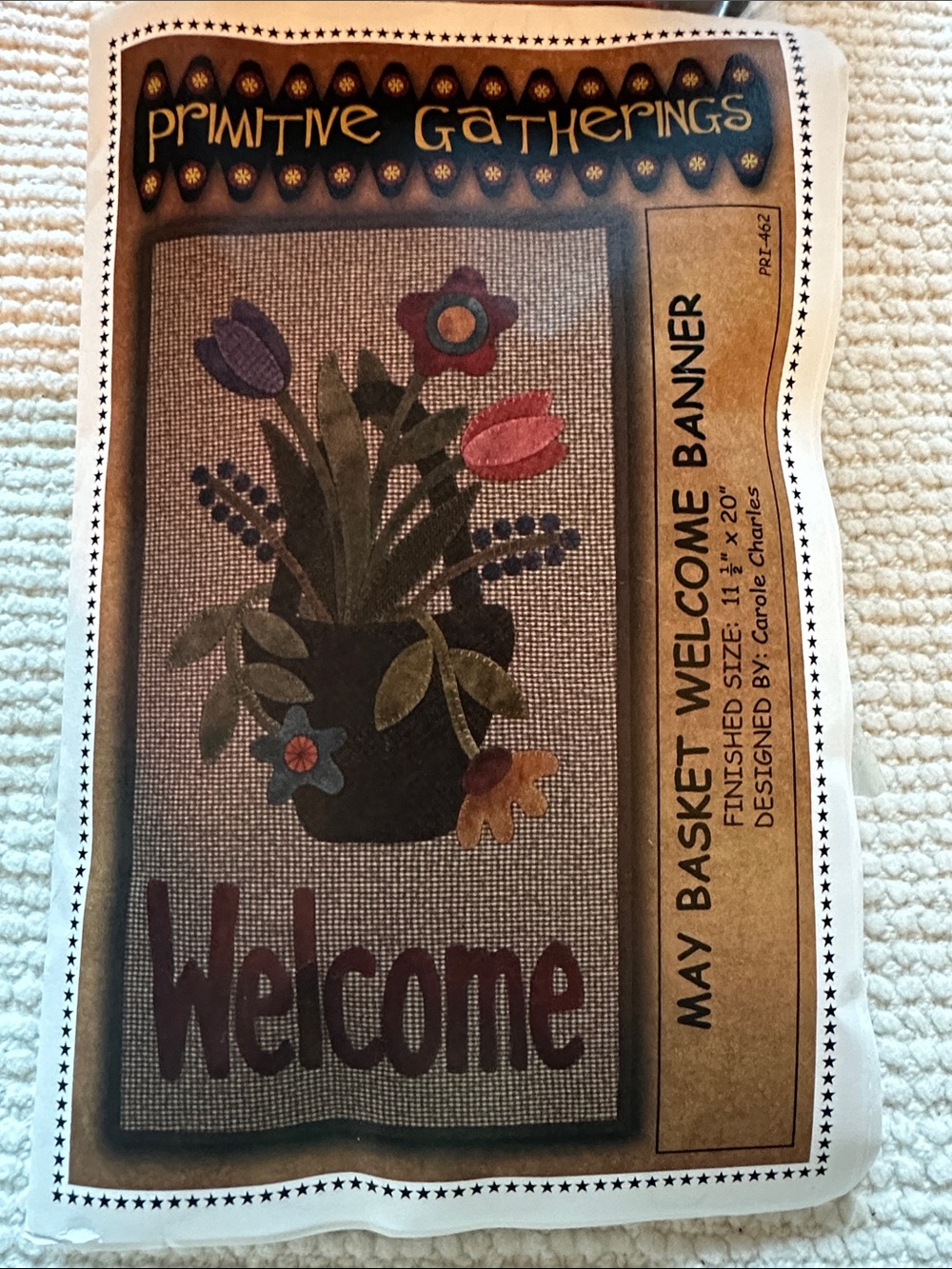 Primitive Gatherings “May Basket Welcome Banner” wool kit - Picture 2 of 3